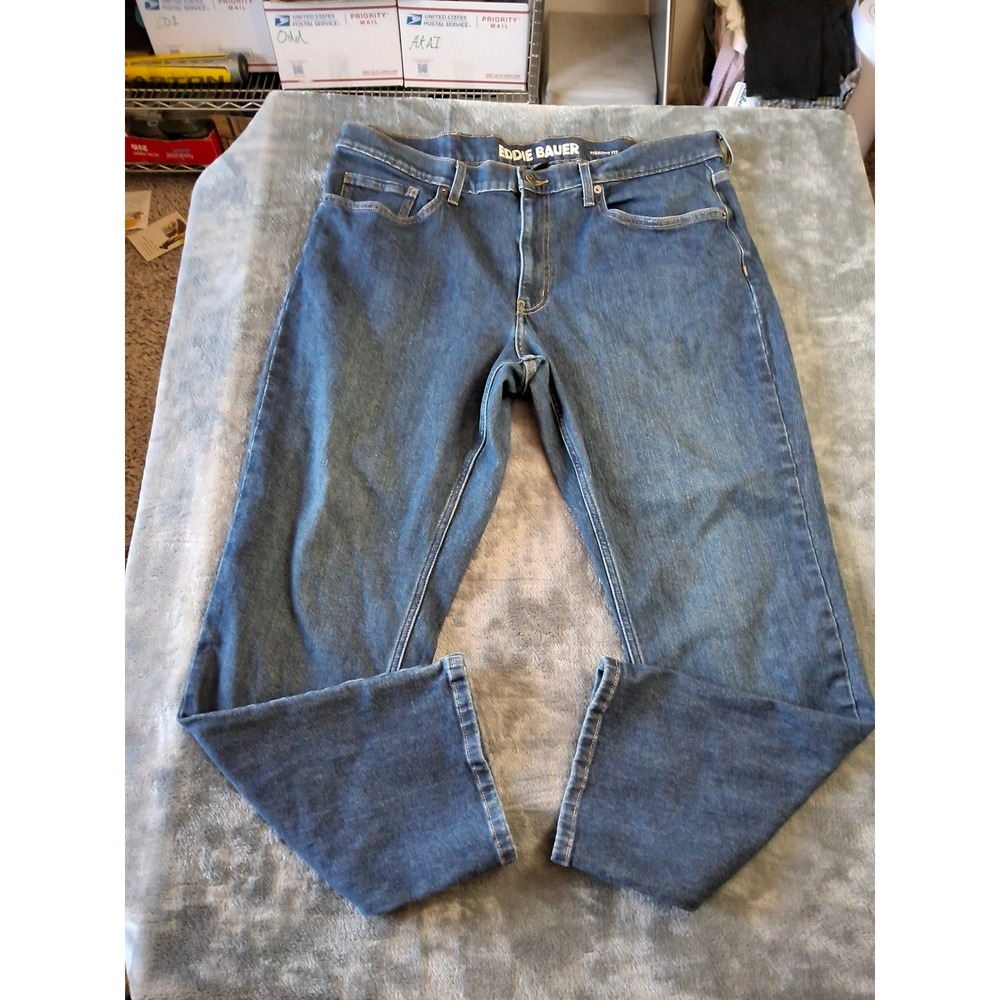 Eddie Bauer Mens Straight Fit Jeans Medium Wash Blue Denim 40x30